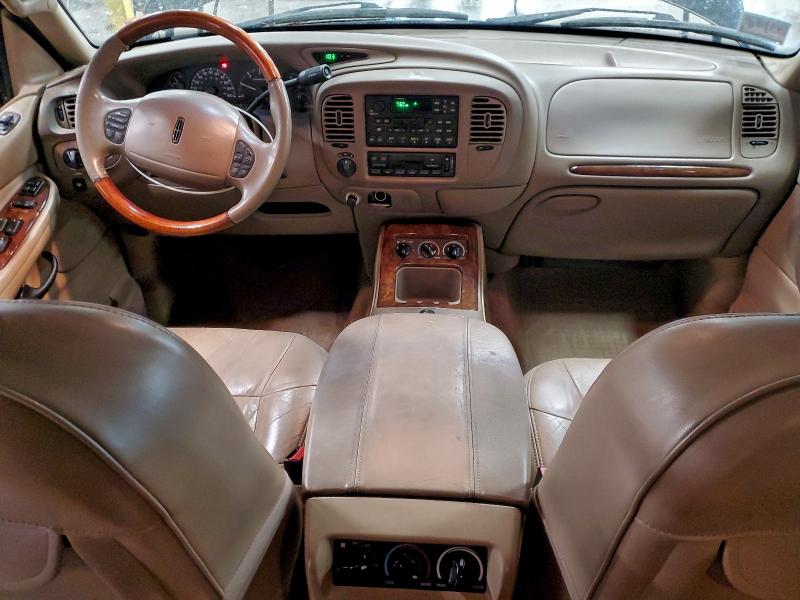 Photo 8 from auction – 2002 LINCOLN NAVIGATOR with VIN 5LMFU28R92LJ16109