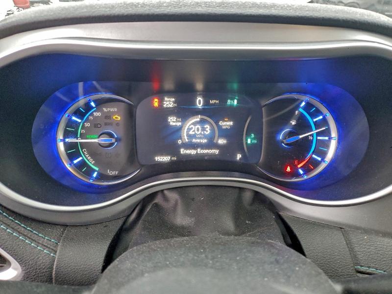 Photo 9 from auction – 2018 CHRYSLER PACIFICA H with VIN 2C4RC1N7XJR105288
