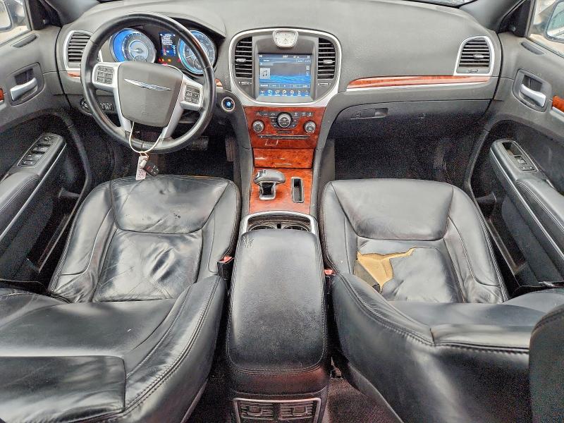 Photo 8 from auction – 2012 CHRYSLER 300 LIMITE with VIN 2C3CCACG8CH288549