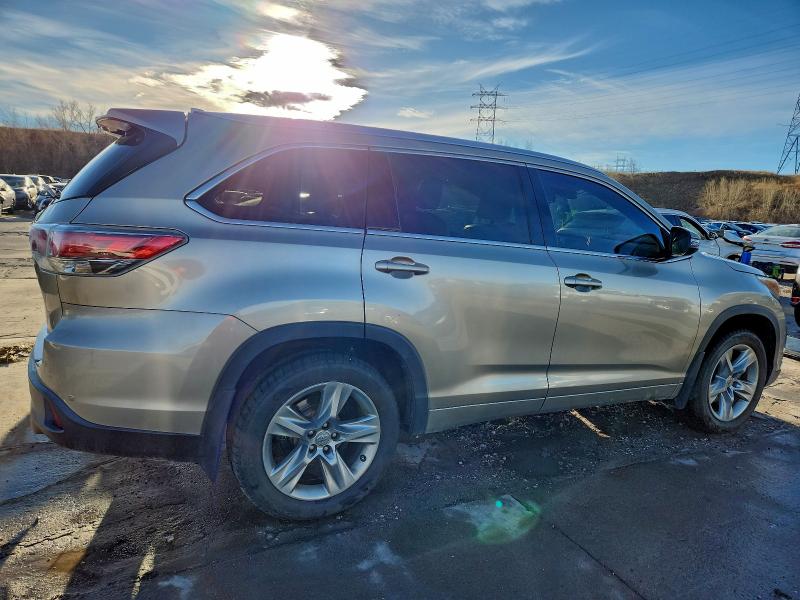 Photo 3 from auction – 2015 TOYOTA HIGHLANDER with VIN 5TDDKRFH3FS100189