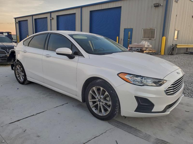 Photo 4 from auction – 2020 FORD FUSION SE with VIN 3FA6P0HD4LR165850