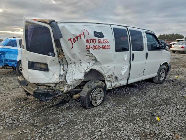 Photo 3 from auction – 2017 CHEVROLET EXPRESS G2 with VIN 1GCWGAFF6H1113237