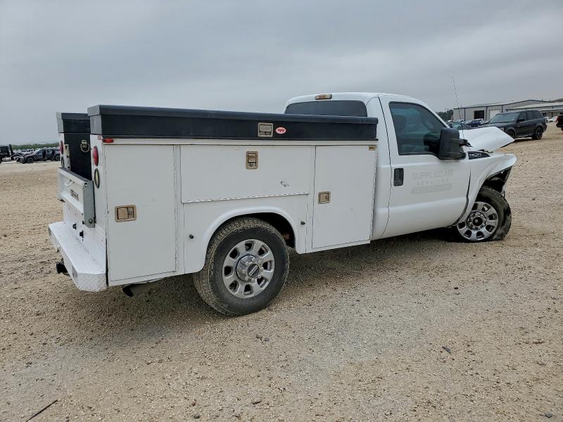 Photo 3 from auction – 2012 FORD F250 with VIN 1FDBF2A67CEB55797