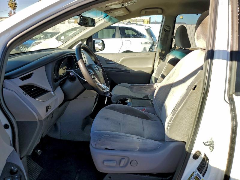 Photo 7 from auction – 2015 TOYOTA SIENNA LE with VIN 5TDKK3DC9FS584347