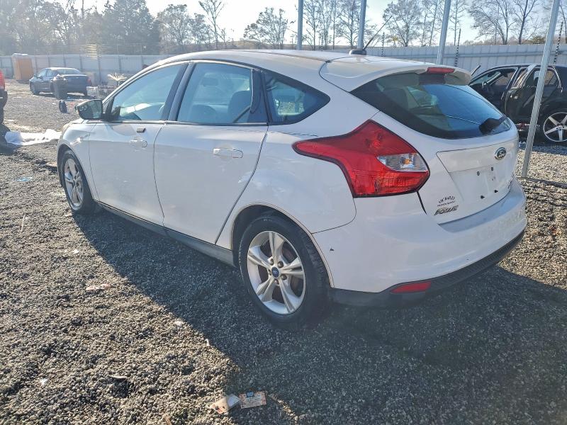 Photo 2 from auction – 2014 FORD FOCUS SE with VIN 1FADP3K27EL410495