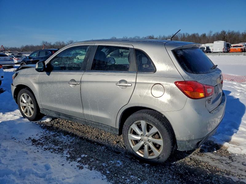 Photo 2 from auction – 2014 MITSUBISHI OUTLANDER with VIN 4A4AR4AU2EE024967