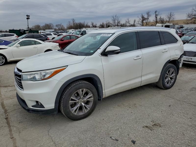 TOYOTA HIGHLANDER 2015 with VIN 5TDJKRFH6FS167193 - Photo from auction