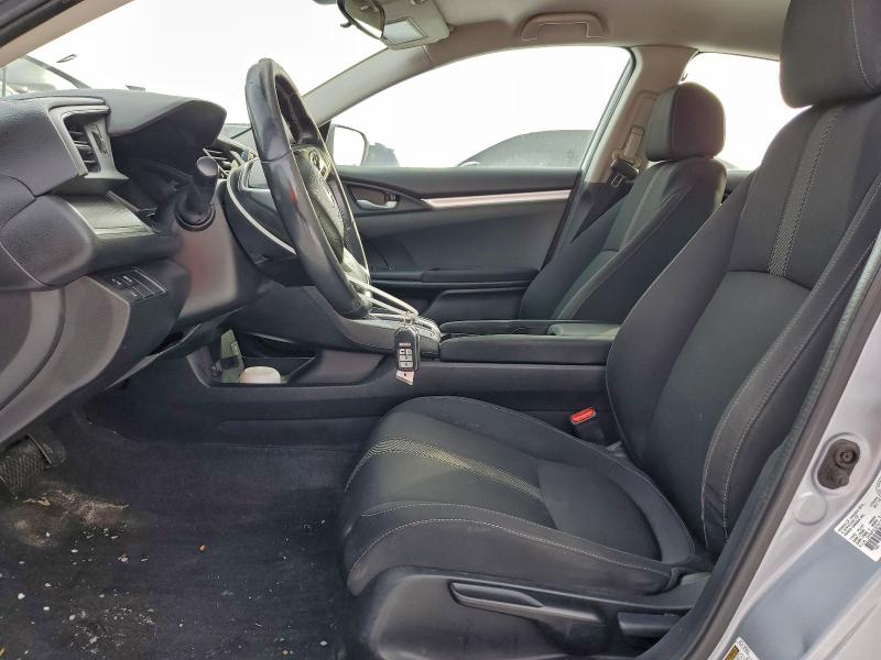 Photo 7 from auction – 2018 HONDA CIVIC LX with VIN 2HGFC2F67JH030667