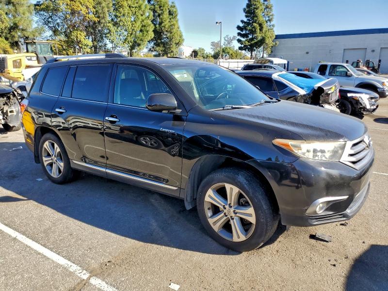 Photo 4 from auction – 2013 TOYOTA HIGHLANDER with VIN 5TDYK3EH9DS126146