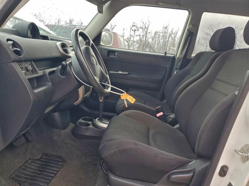 Photo 7 from auction – 2006 TOYOTA SCION with VIN JTLKT324664055446