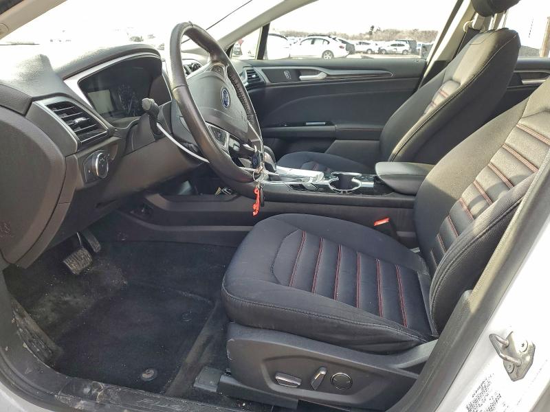 Photo 7 from auction – 2016 FORD FUSION SE with VIN 3FA6P0T90GR321732
