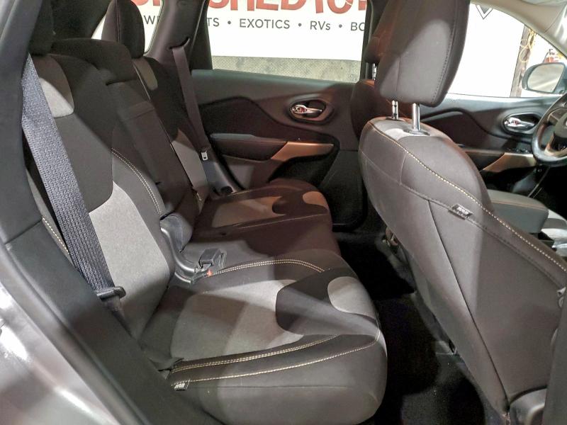 Photo 11 from auction – 2018 JEEP CHEROKEE L with VIN 1C4PJLCB0JD615782
