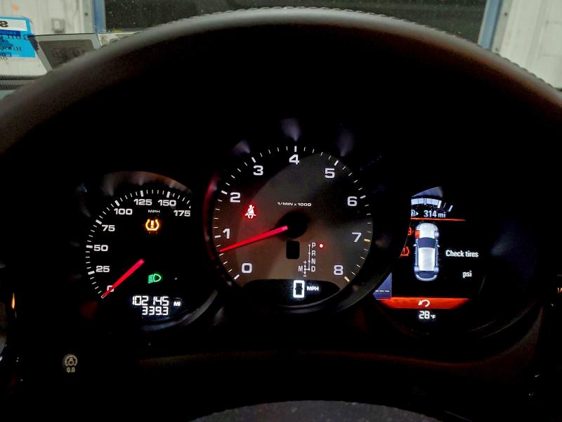 Photo 9 from auction – 2015 PORSCHE MACAN S with VIN WP1AB2A56FLB66033