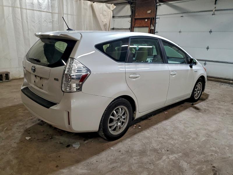 Photo 3 from auction – 2013 TOYOTA PRIUS V with VIN JTDZN3EU0D3219759