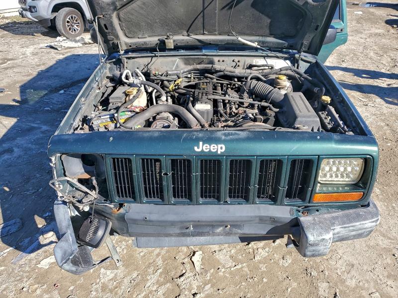 Photo 12 from auction – 2001 JEEP CHEROKEE S with VIN 1J4FF48S11L557516