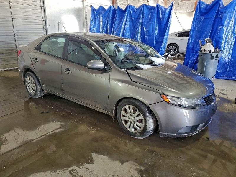 Zdjęcie 4 z aukcji – 2013 KIA FORTE EX z VIN KNAFU4A29D5663403
