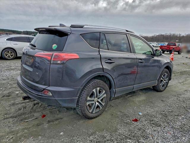 Photo 3 from auction – 2018 TOYOTA RAV4 LE with VIN JTMZFREV2JJ731989