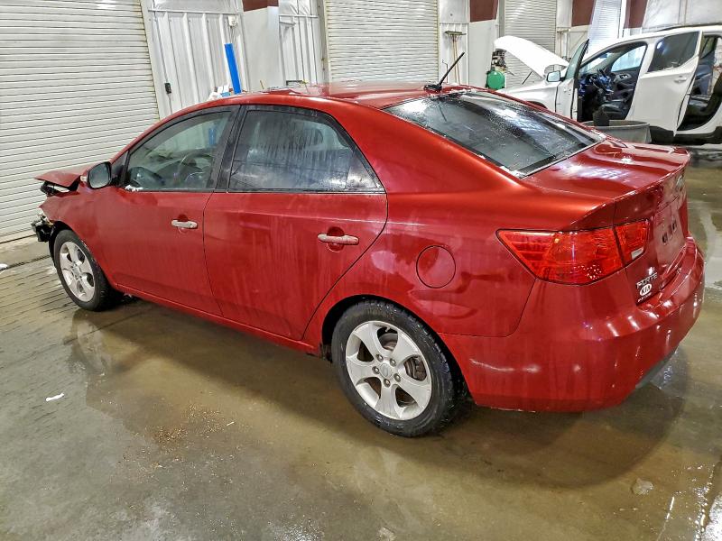 Фото 2 с аукциона – 2010 KIA FORTE с VIN KNAFU4A25A5288797