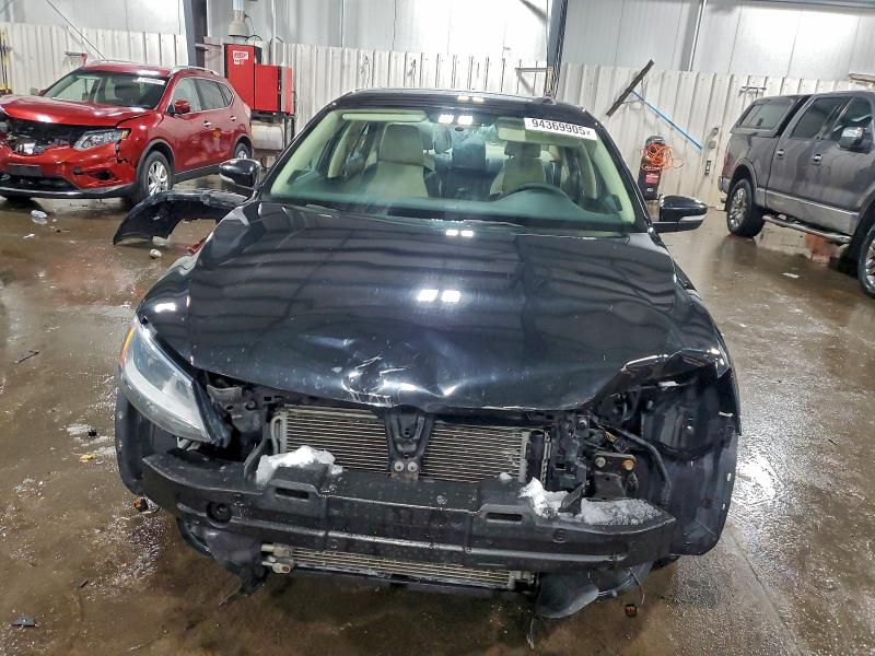 Photo 5 from auction – 2014 VOLKSWAGEN JETTA SEL with VIN 3VWL07AJ8EM385953