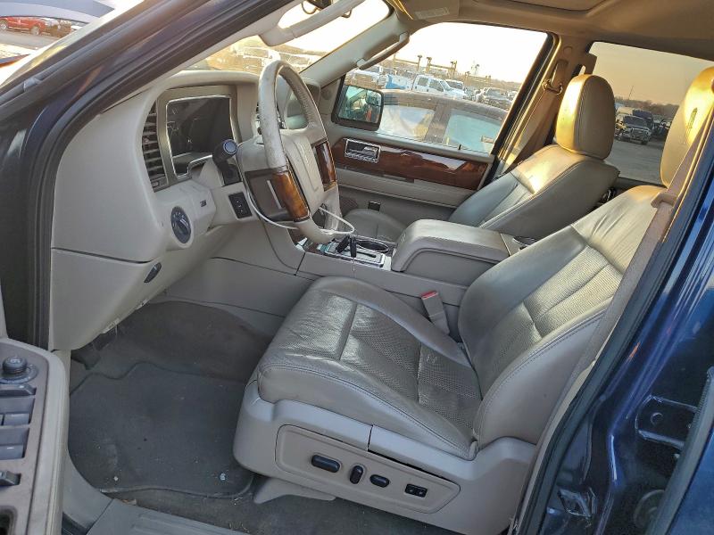 Photo 7 from auction – 2013 LINCOLN NAVIGATOR with VIN 5LMJJ2J56DEL03650