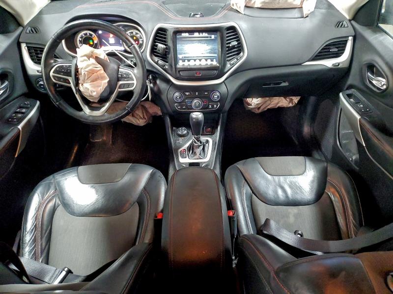 Photo 8 from auction – 2017 JEEP CHEROKEE T with VIN 1C4PJMBB4HW608937
