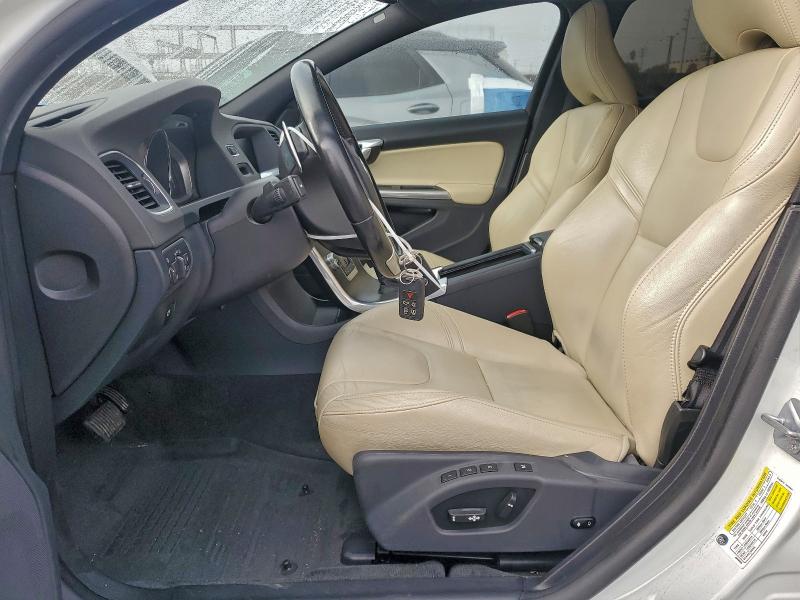 Photo 7 from auction – 2015 VOLVO S60 with VIN YV140MFK6F2359667
