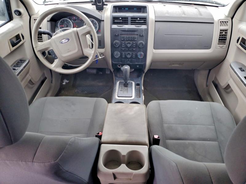Photo 8 from auction – 2011 FORD ESCAPE XLS with VIN 1FMCU9C71BKA33798