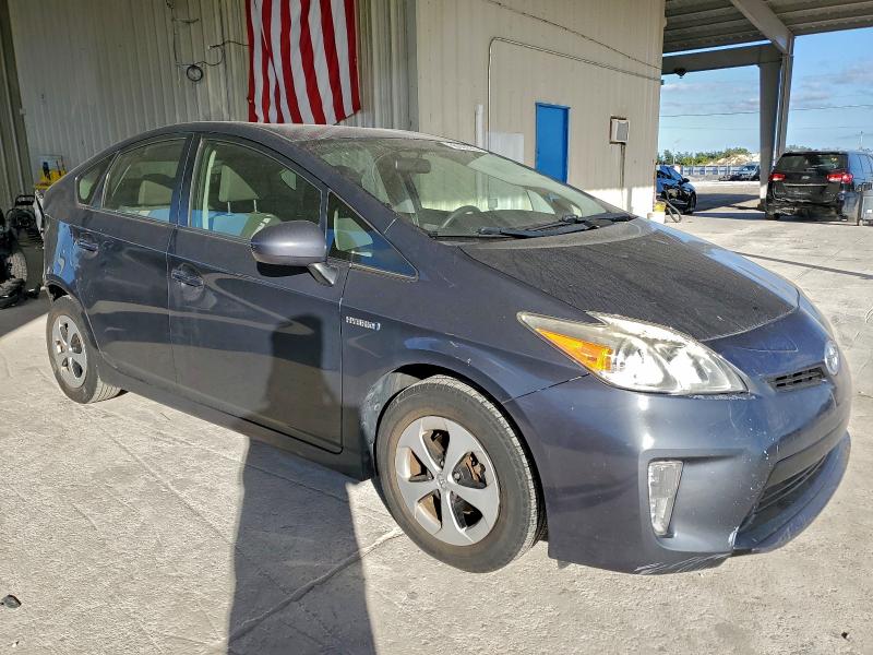 Photo 4 from auction – 2015 TOYOTA PRIUS with VIN JTDKN3DU8F0447094