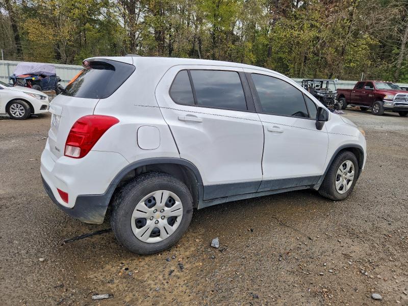 Photo 3 from auction – 2017 CHEVROLET TRAX LS with VIN 3GNCJKSB4HL261819