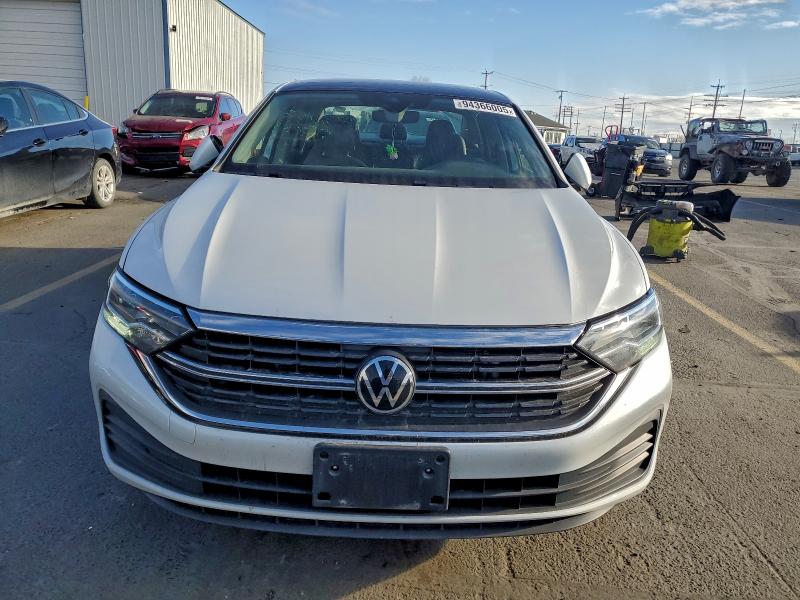 Photo 5 from auction – 2023 VOLKSWAGEN JETTA SE with VIN 3VW7M7BU2PM002736