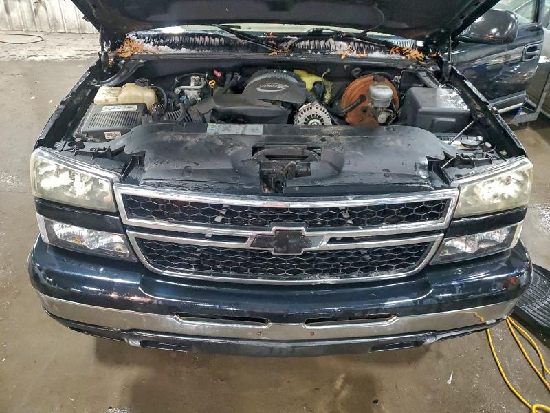 Photo 11 from auction – 2007 CHEVROLET SILVERADO with VIN 1GCEK19B97Z205655