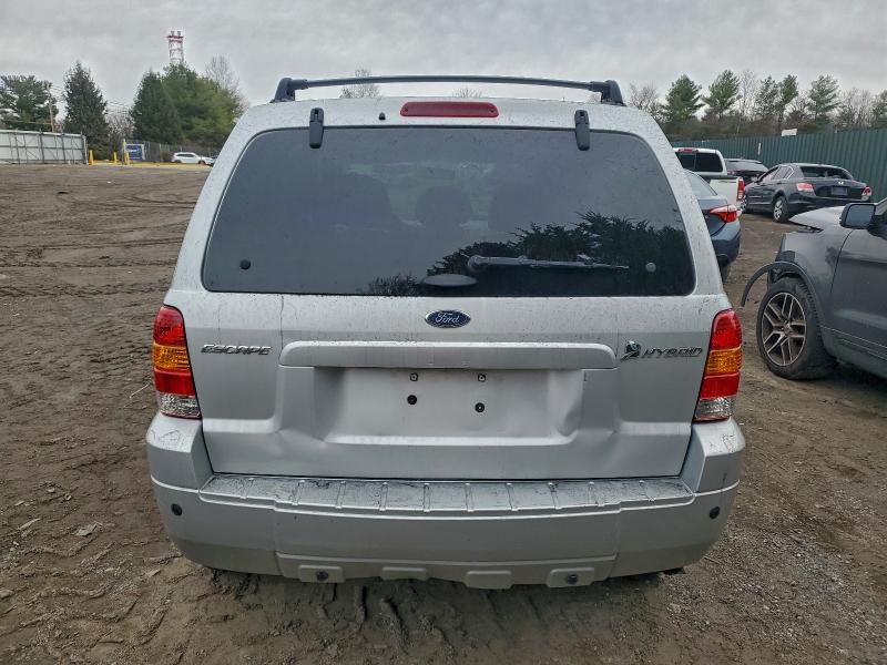 Photo 6 from auction – 2006 FORD ESCAPE HEV with VIN 1FMCU95H06KA31102