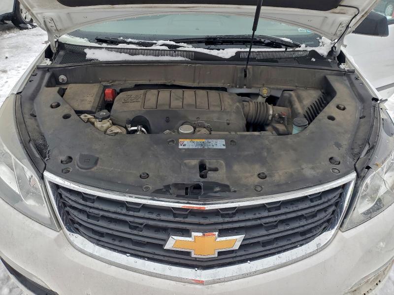 Photo 12 from auction – 2016 CHEVROLET TRAVERSE L with VIN 1GNKRFKD5GJ283184