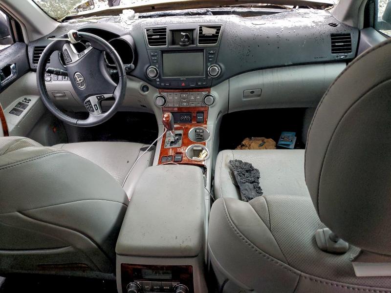Photo 8 from auction – 2012 TOYOTA HIGHLANDER with VIN 5TDYK3EH6CS081410