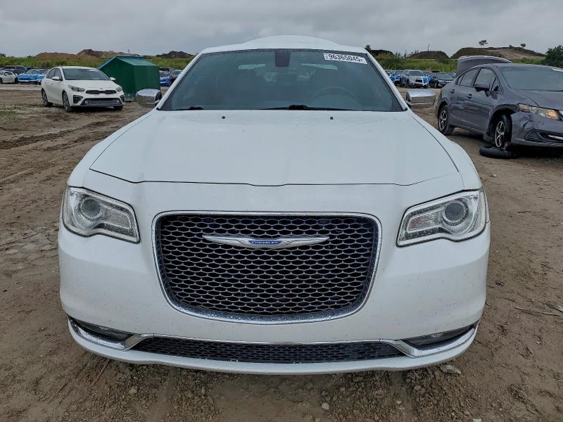 Photo 5 from auction – 2019 CHRYSLER 300 LIMITE with VIN 2C3CCAEG3KH505582