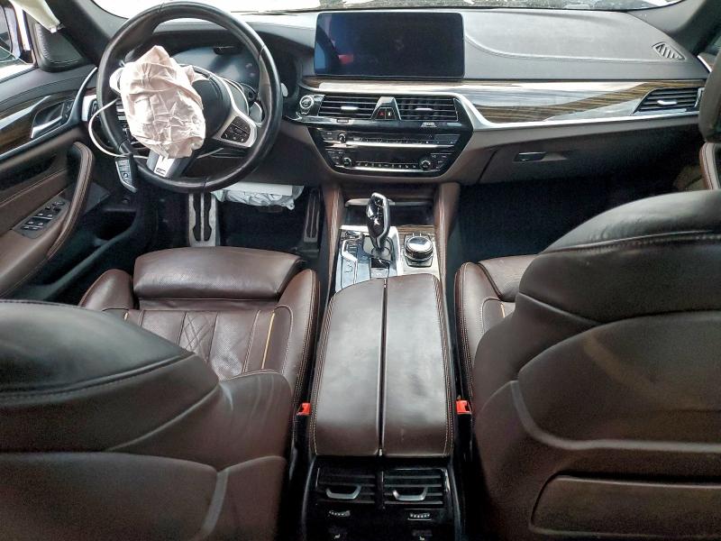 Photo 8 from auction – 2021 BMW M550XI with VIN WBA13BK03MCF19486