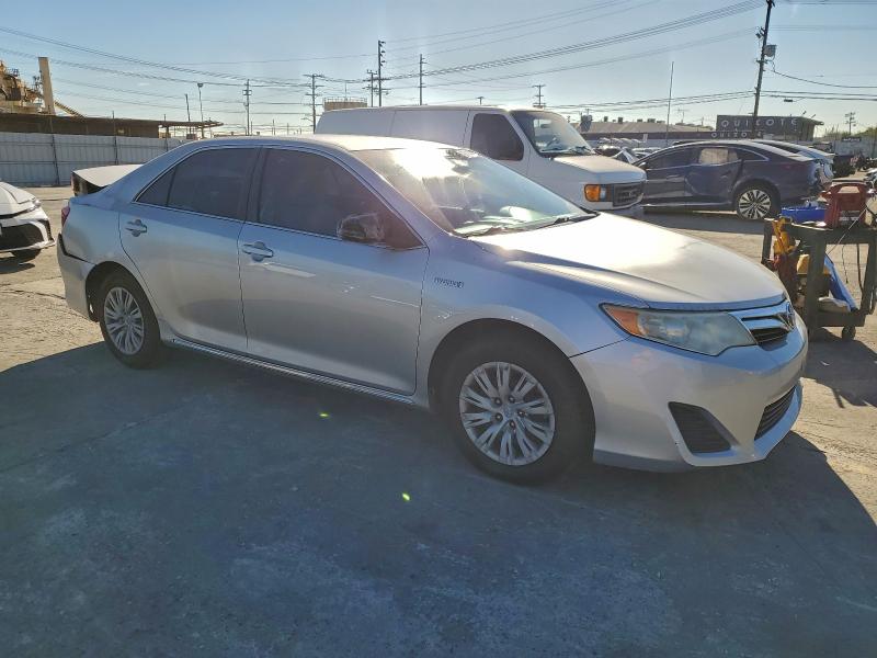Photo 4 from auction – 2013 TOYOTA CAMRY HYBR with VIN 4T1BD1FKXDU082731