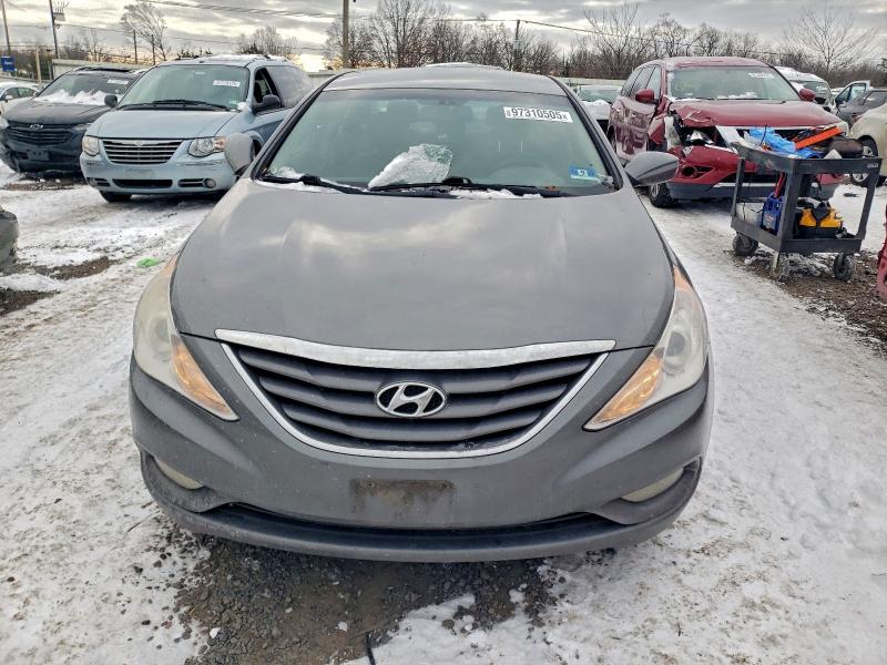 Photo 5 from auction – 2013 HYUNDAI SONATA with VIN 5NPEB4ACXDH596047
