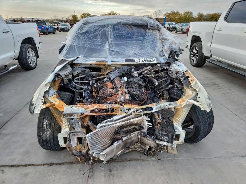 Photo 5 from auction – 2022 GENESIS GV70 BASE with VIN KMUMCDTC0NU019490