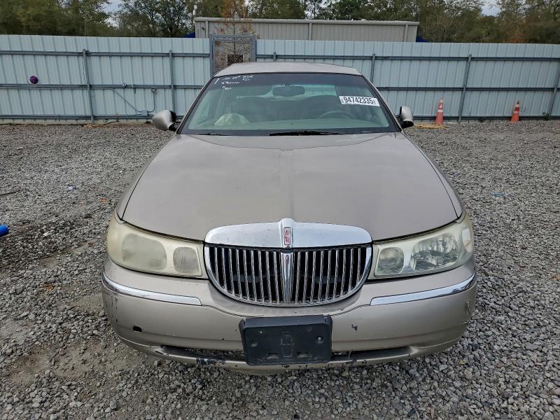 Photo 5 from auction – 2001 LINCOLN TOWN CAR E with VIN 1LNHM81W01Y628731