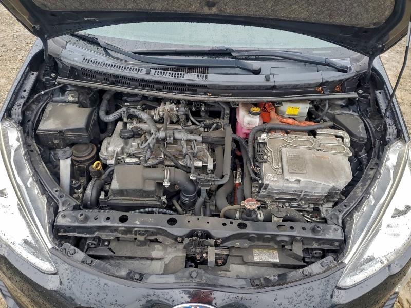 Photo 11 from auction – 2016 TOYOTA PRIUS C with VIN JTDKDTB31G1135787