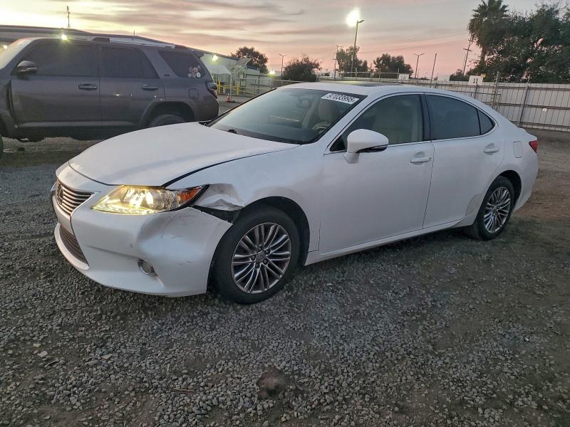 LEXUS ES 350 2015 с VIN JTHBK1GG0F2155235 - Фото с аукциона