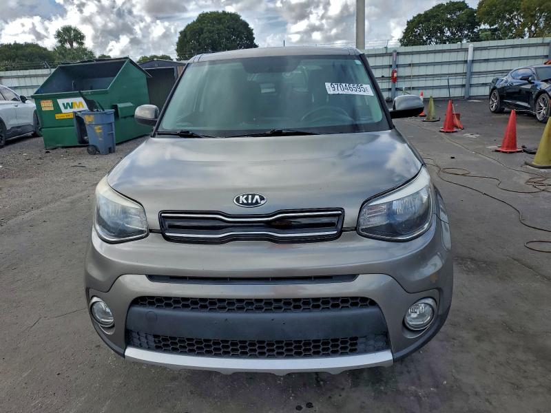 Photo 5 from auction – 2017 KIA SOUL + with VIN KNDJP3A54H7476170