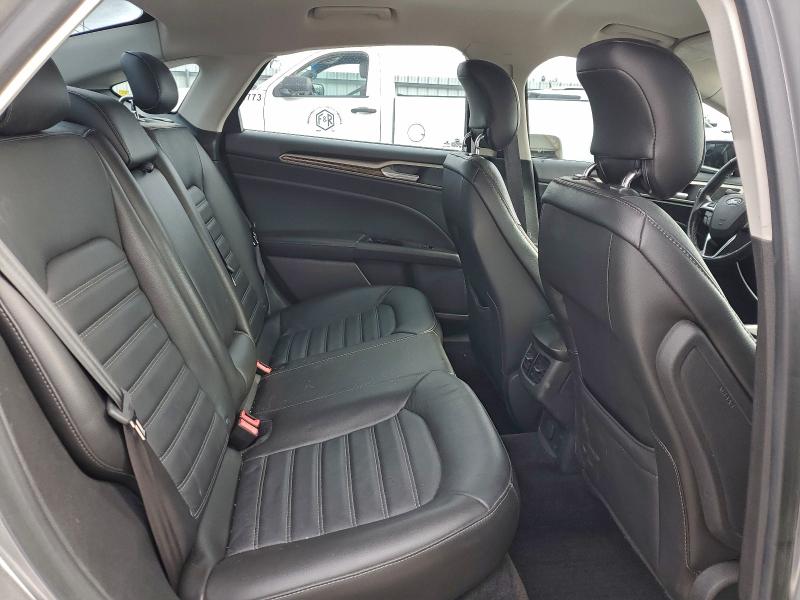 Photo 10 from auction – 2013 FORD FUSION SE with VIN 3FA6P0HR5DR355685