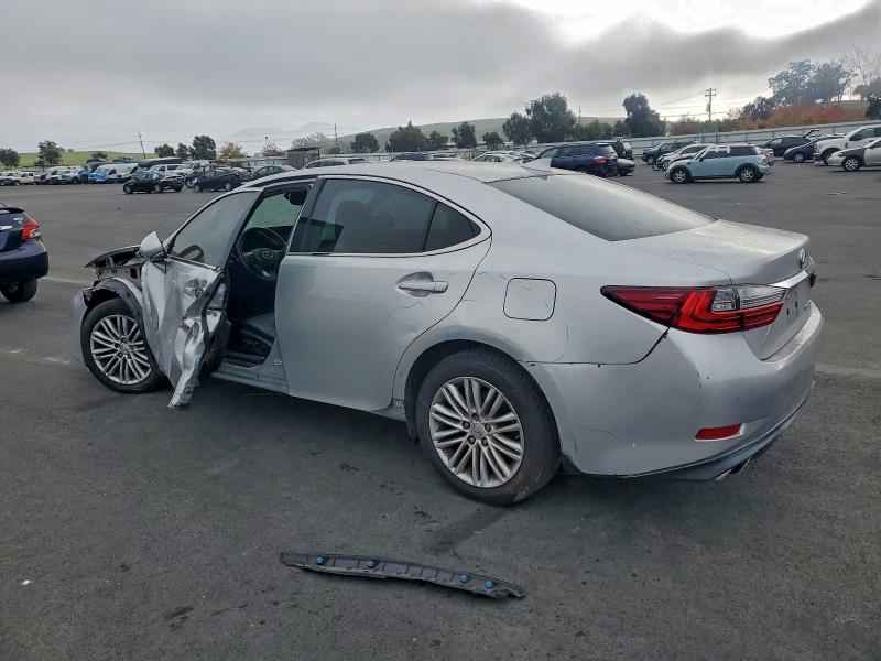 Photo 2 from auction – 2017 LEXUS ES 350 with VIN 58ABK1GG8HU062055