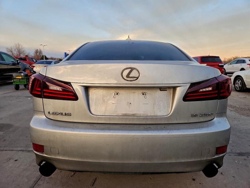 Photo 6 from auction – 2010 LEXUS IS with VIN JTHBF5C29A5121274