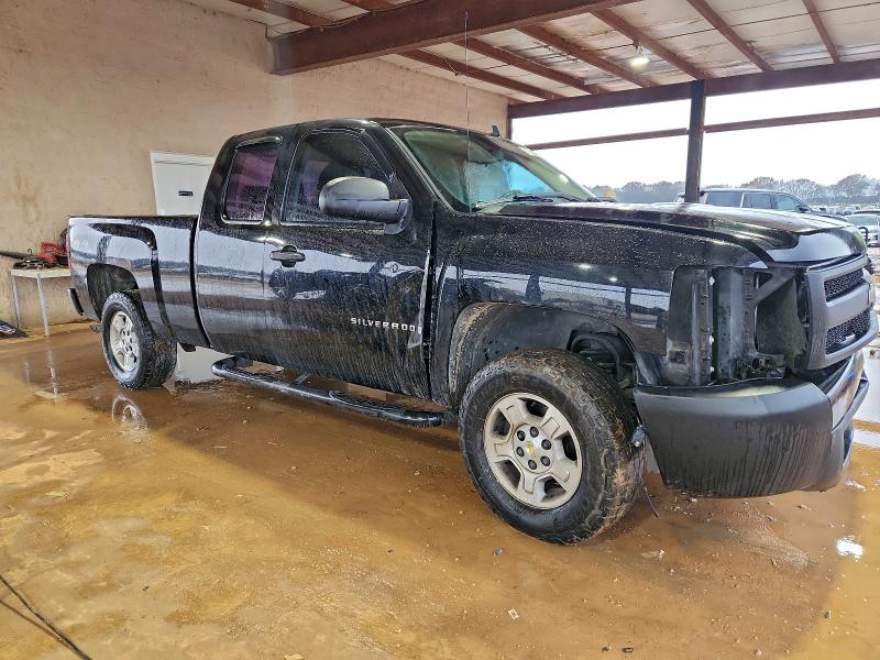 Foto 4 de la subasta – 2007 CHEVROLET SILVERADO con VIN 1GCEK19007E555455