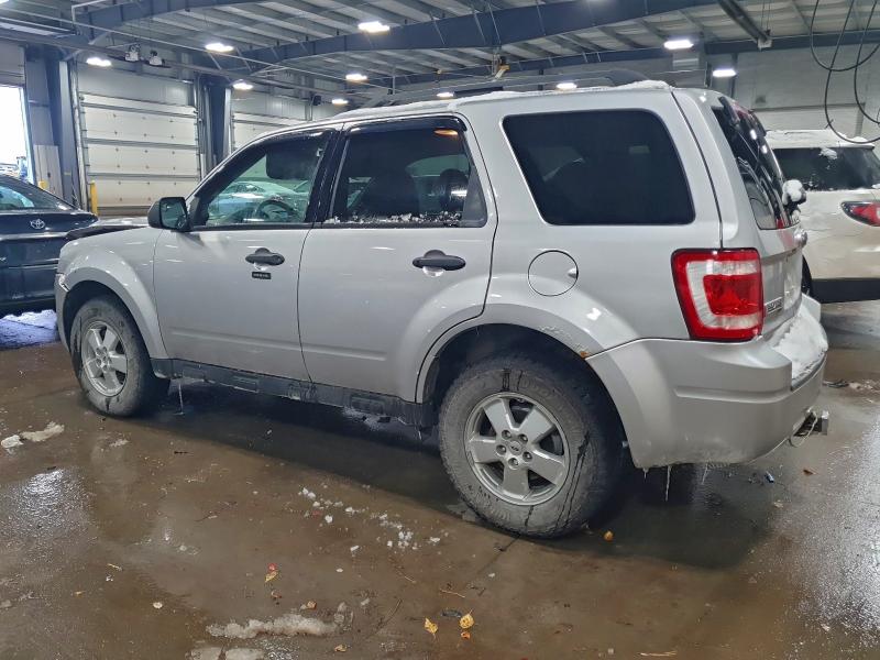Photo 2 from auction – 2010 FORD ESCAPE XLT with VIN 1FMCU9DG7AKC31377