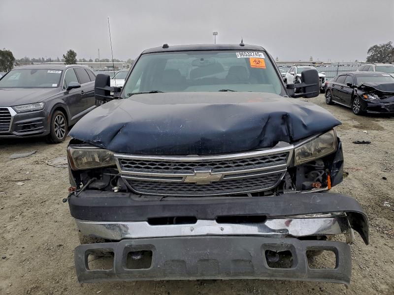Foto 5 de la subasta – 2005 CHEVROLET SILVERADO con VIN 1GCHC23275F852871