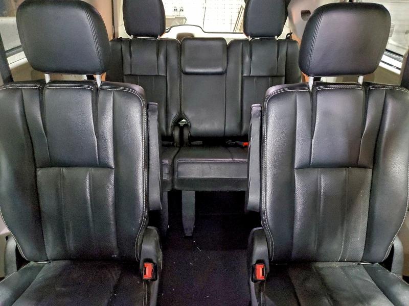 Photo 10 from auction – 2011 CHRYSLER TOWN & COU with VIN 2A4RR8DG4BR785466